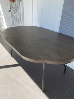 Table. Make Me An Offer. NO HOLD