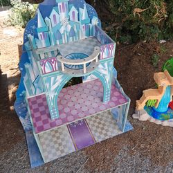 FREE frozen castle, there's no furniture