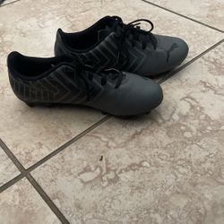 Soccer clicks kid size 2 1/2