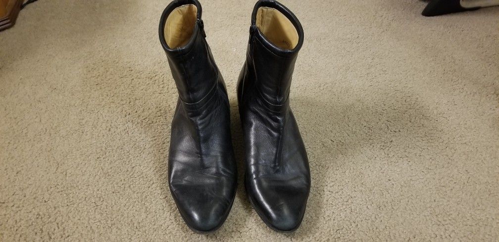 MEN'S BEATLE BOOTS (SZ. 12)