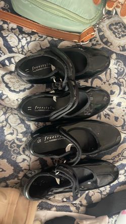 Tap shoes only used one time