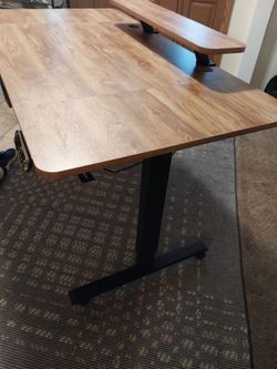 Adjustable Standing Desk