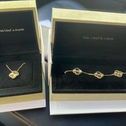 Van Cleef Bracelet 18 K Solid Gold 