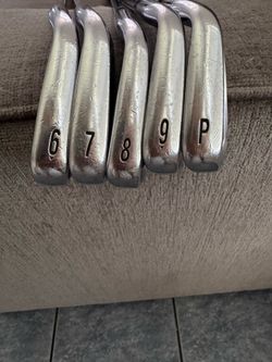 Cleveland 588 CB Irons Project X 6.0 Shafts