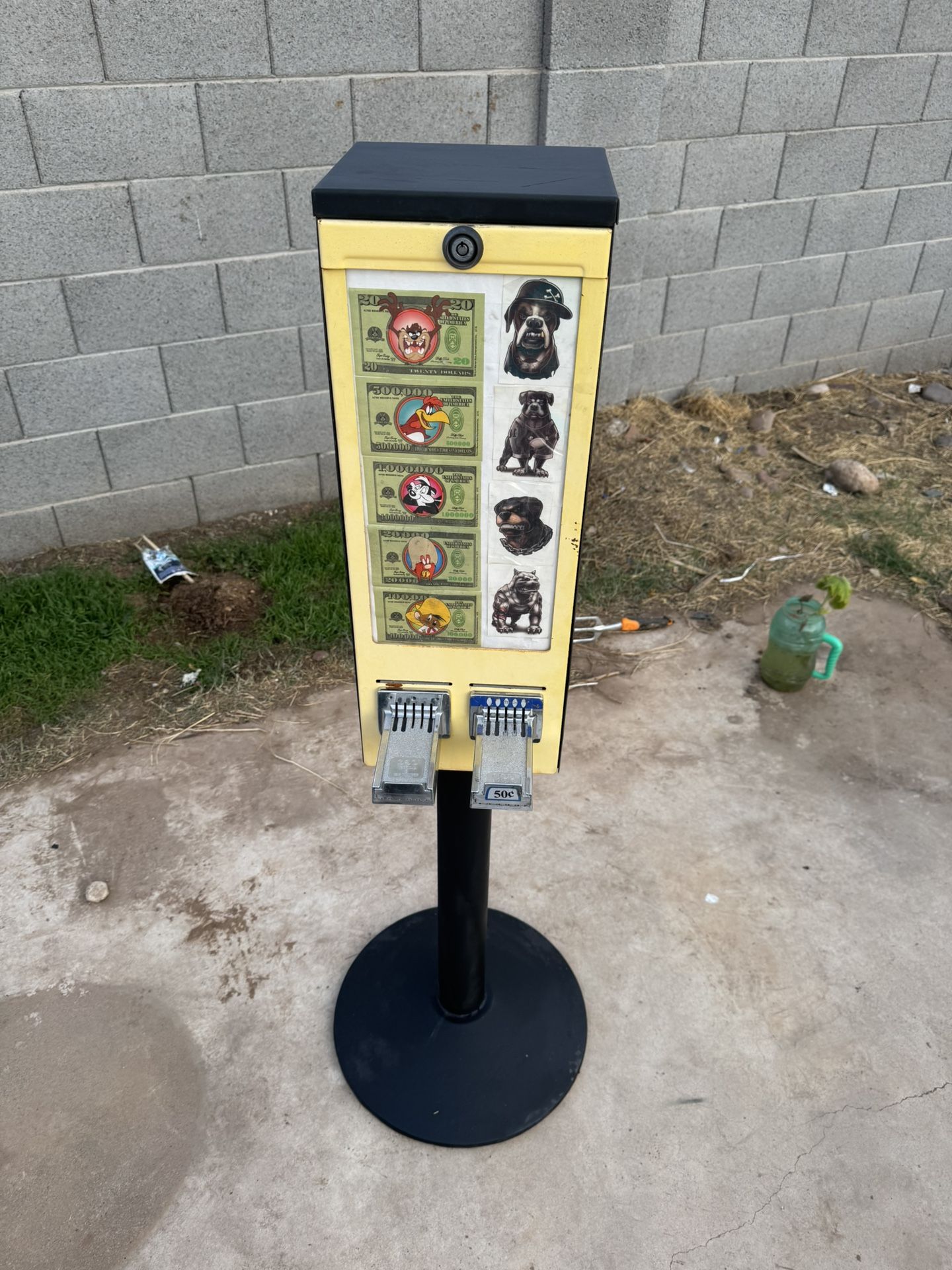 Sticker Machine