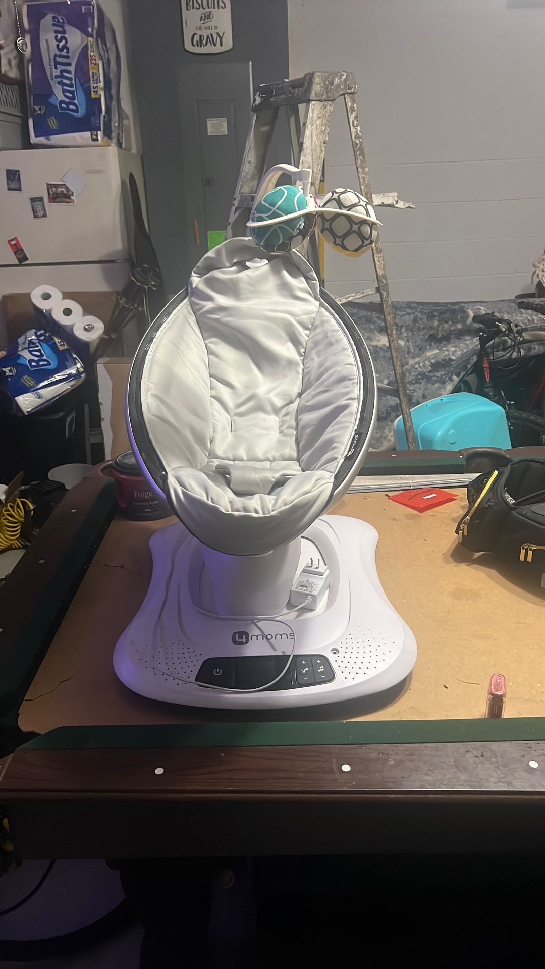 4 Mom Baby Swing