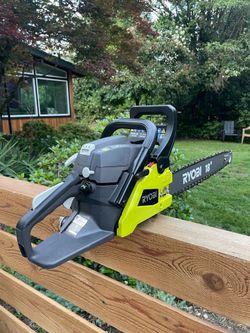 Ryobi 18 inch 38cc 2 cycle Gas Chainsaw with heavy duty case