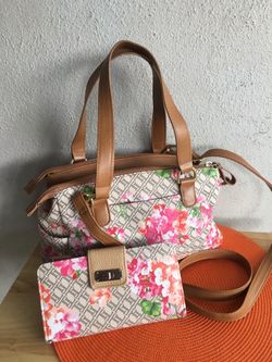 Purse and wallet matching