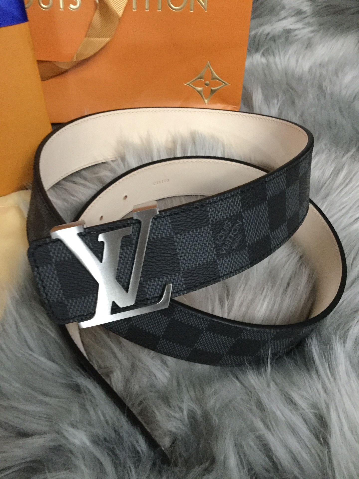 LV BLACK DAMIER SILVER BUCKLE LOUIS VUITTON