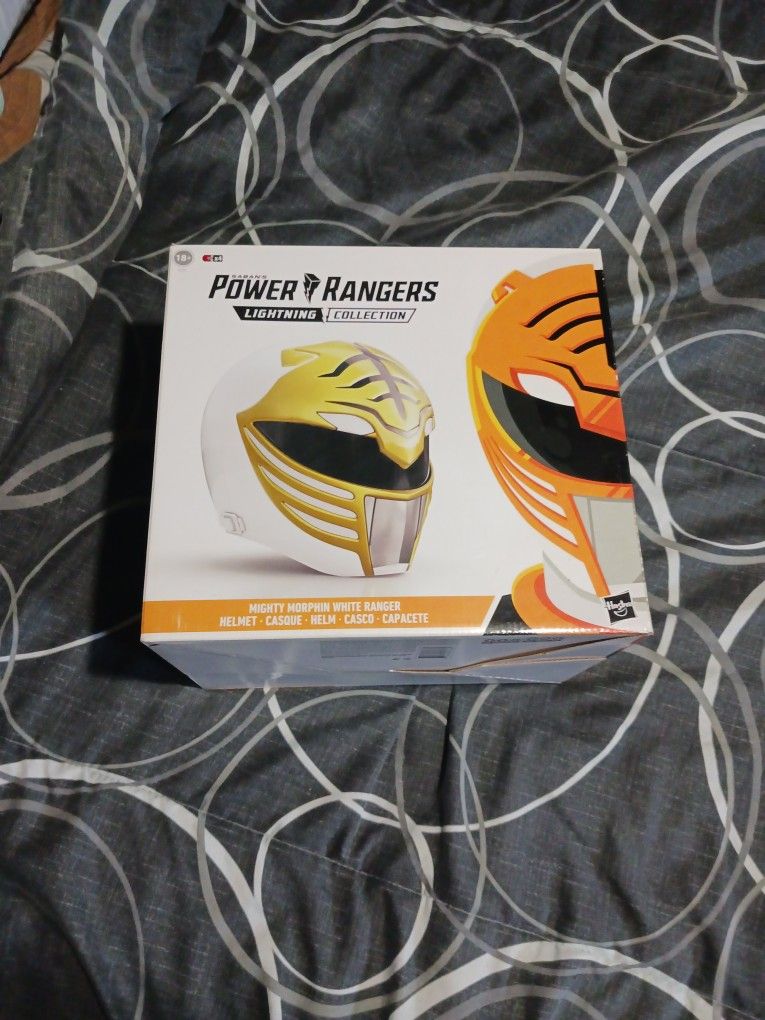 Mighty Morphin Power Rangers Lightning Collection Tommy White Ranger Helmet