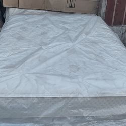 Queen Size Mattress Serta Perfect Sleeper (Mattress Only) 