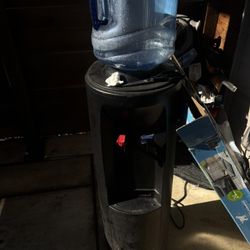 Water Dispenser
