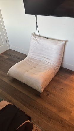 Cream Boucle Floor Lounge Chair