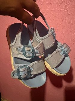Toddler Sandals with Buckle Straps