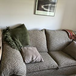 Pull out Couch
