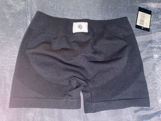 Darc sport she short size small with butt scrunch