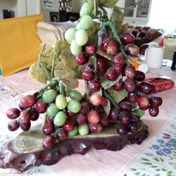 Jade Grapes Home Decor