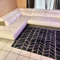 Like New Leather Sectional Couch 