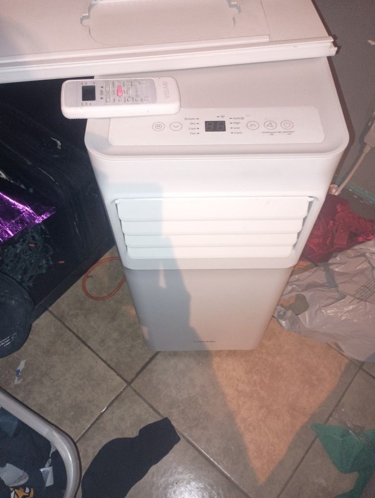 VISSANI Mobile Type Air Conditioner