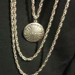 VINTAGE MULTI STRAND SILVER TONE NECKLACE