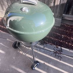Original Kettle Premium 22 in. Charcoal Grill in Black with Built-In Thermometer