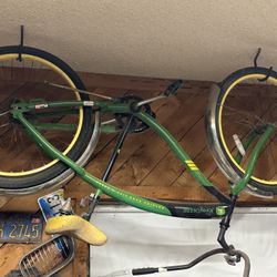 John Deer Beach Cruiser
