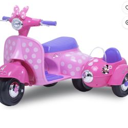 6V Disney Minnie Mouse Happy Helpers Scooter with Sidecar Ride-On Toy by Kid Trax, 1 mph