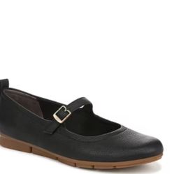 Dr Scholl’s Timeless Mary Jane Flats