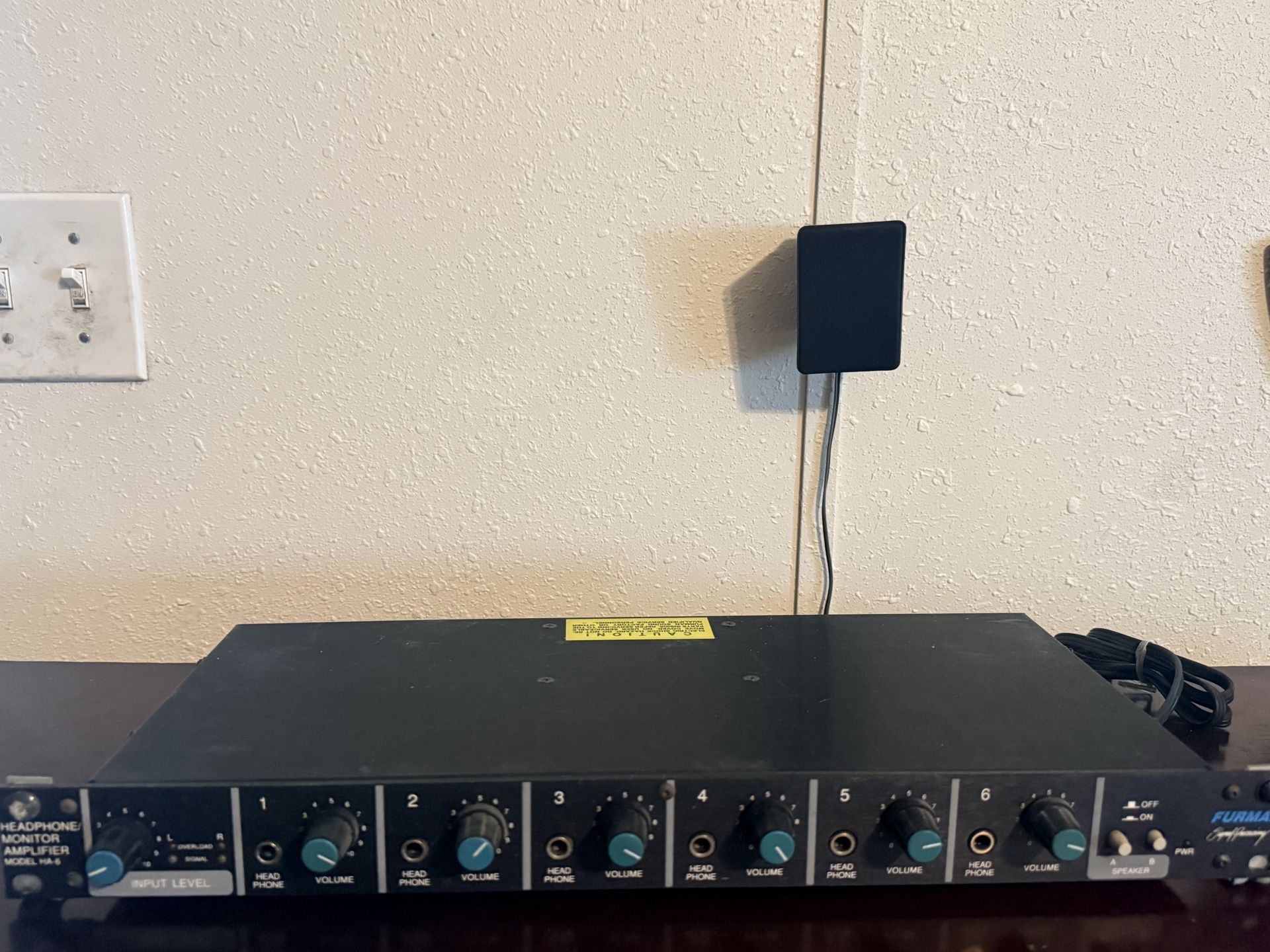 Furman HA-6 Headphone / Monitor Amplifier
