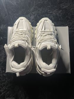 White balenciaga track