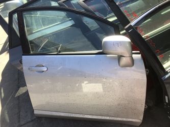 2012 Nissan Versa right front door hatchback