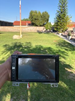Pioneer AVIC-5200NEX double-DIN navigation/multimedia receiver.