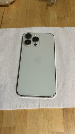 iPhone 14 Pro Max : 256 GB very good condition Unlocked
