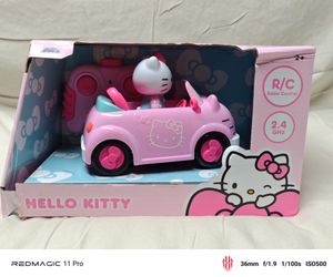 🎀☃️Hello Kitty RC Car 1:32 Scale Vehicle – Simple Function Remote Control Pink Convertible with Non-Removable Figure by Jada Toys☃️🎀