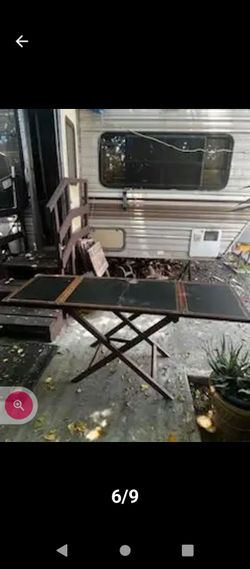 Beautiful hardwood extendable table