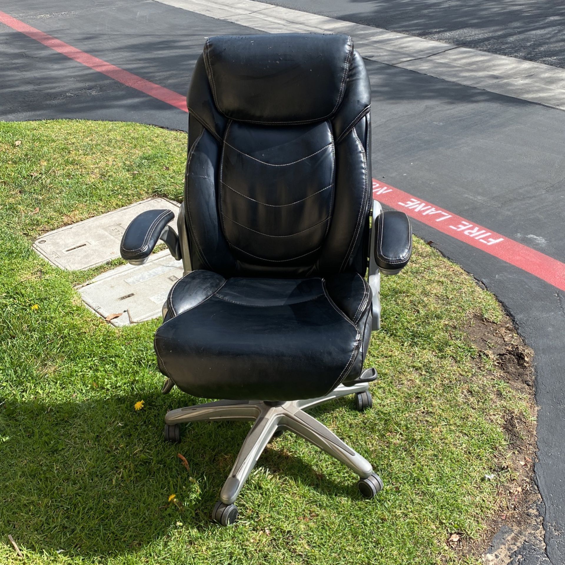 Used Wheel Office Chair