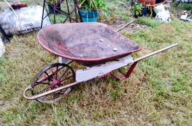 Heavy ! Antique wheelbarrow