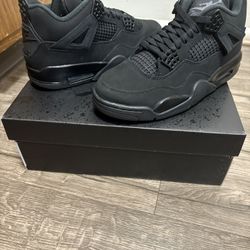 Jordan 4 Retro 🐈‍⬛🔥