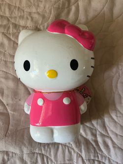 Hello kitty pencil holder