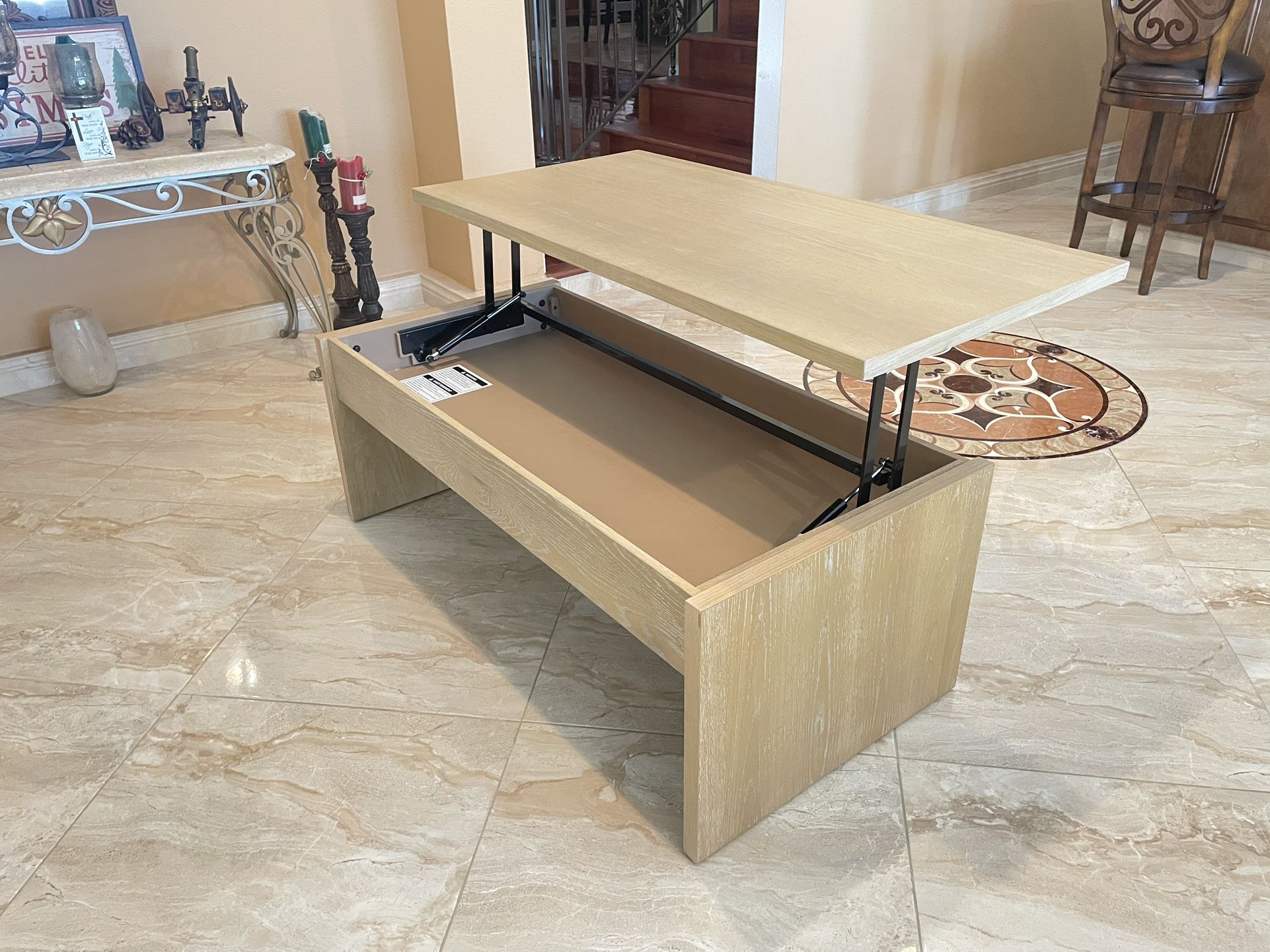 Lift-top Coffee Table