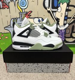Air Jordan 4 Retro Seafoam AQ9129-103 Women Size 10.5W/9M Brand New