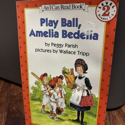 Amelia Bedelia Books (Lot of 2)