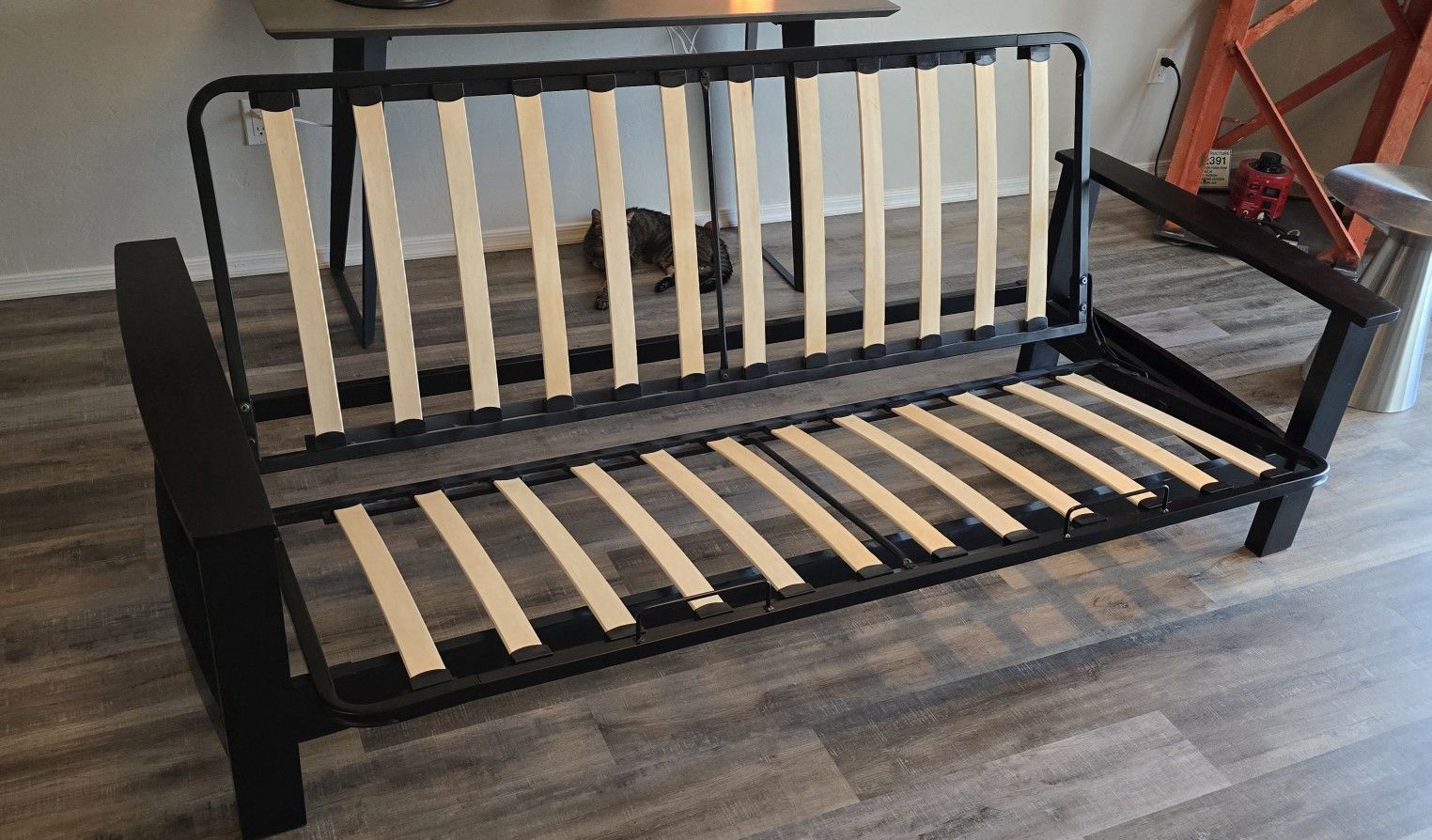 Simmons Vancouver Futon Frame (Full Size)