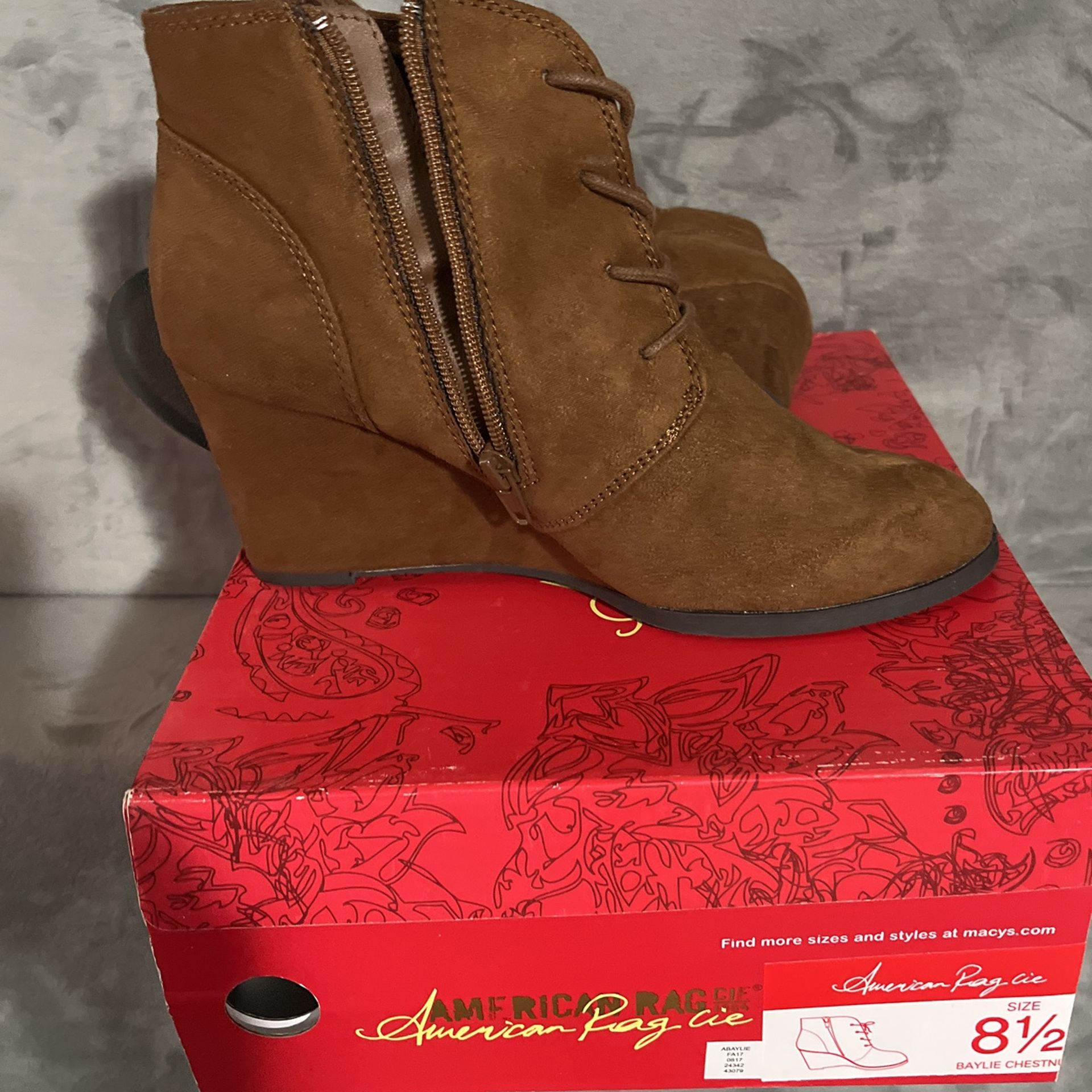 Women’s Wedge Boots