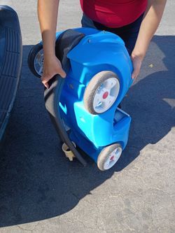 Blue toddlers car