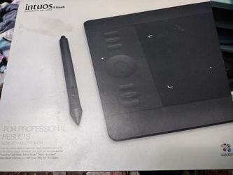 Intuos 5 Touch Professional Pen Tablet