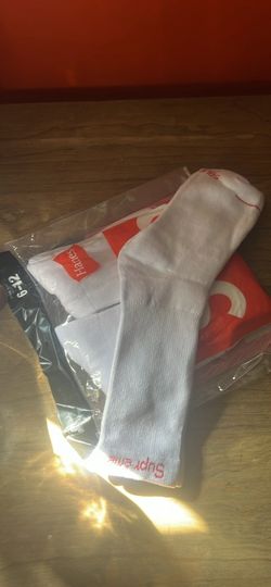 Supreme Socks