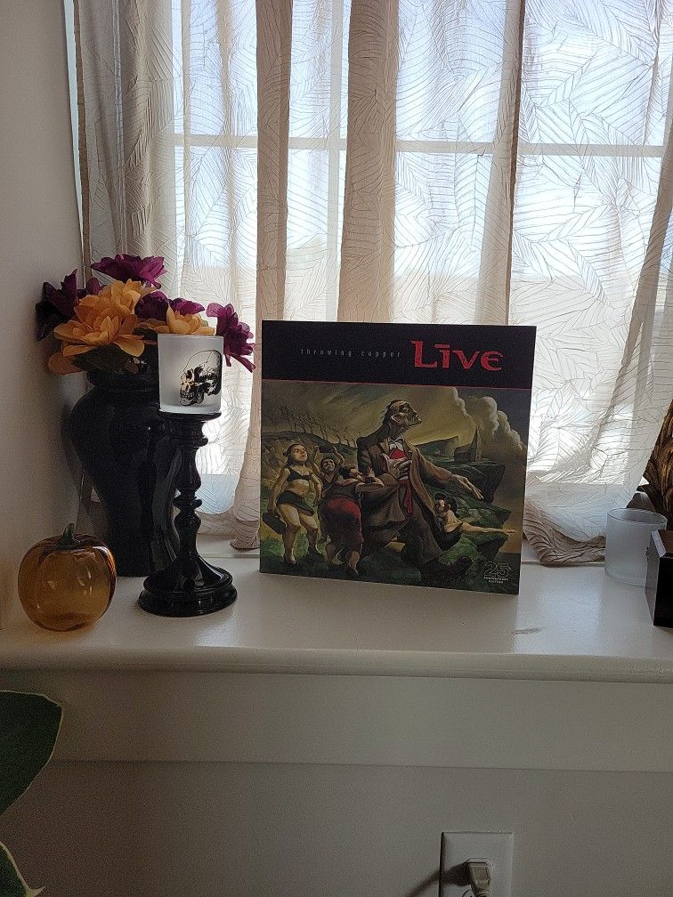 LIVE Throwing Copper 25th Anniversary Edition 2 Vinal Albums 2 CD