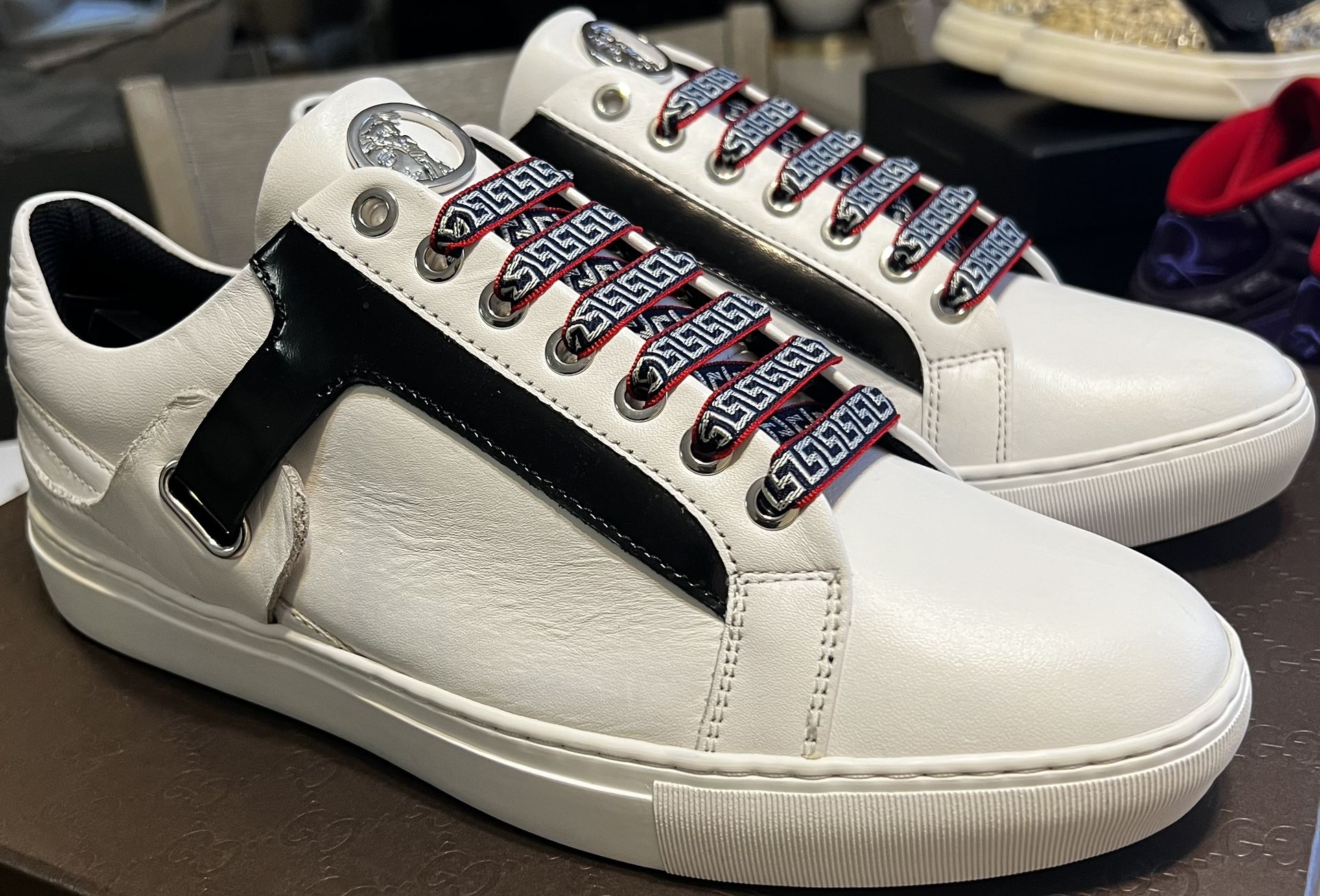 Versace Men's White Patent Leather Panel Medusa Sneakers | Size 42/9