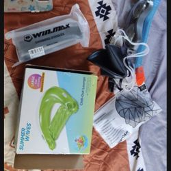 Inflatable + Swimming Accessories 